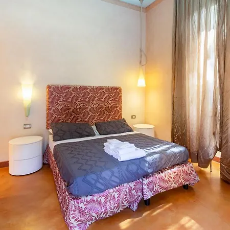 بيت ضيافة Aurora Garden - &