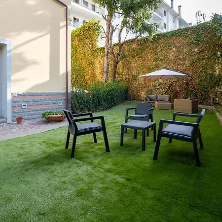Pensión Aurora Garden