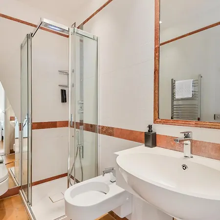 Aurora Garden - & 4* Firenze