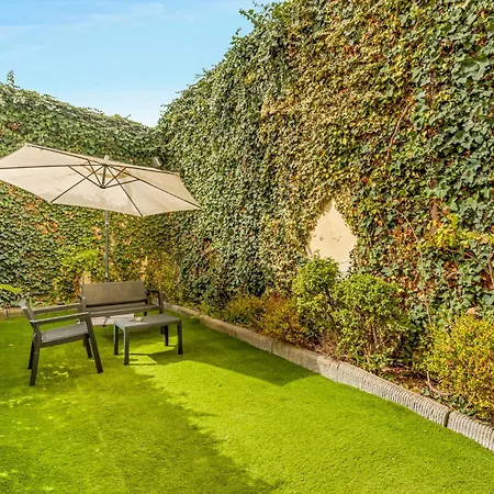 Affittacamere Aurora Garden - &